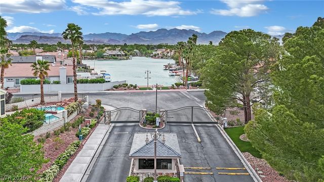 3080 Yankee Clipper Drive, Las Vegas, NV 89117