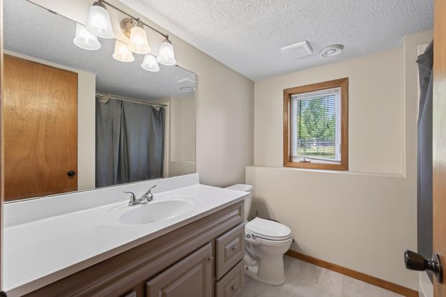 1541 146th Lane NW, Andover, MN 55304
