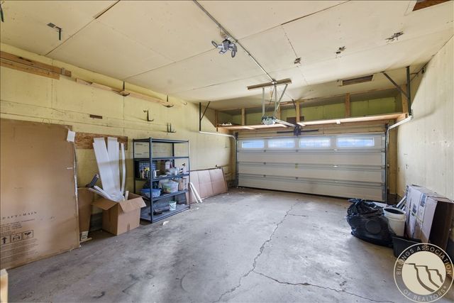 2330 Miles Avenue, Billings, MT 59102