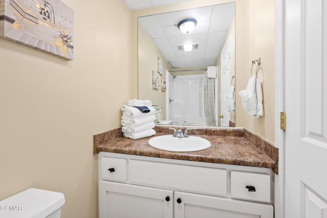 413 Baskins Creek Rd Apt 501, Gatlinburg, TN 37738