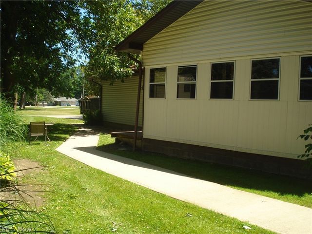 7342 Hopkins Road, Mentor, OH 44060