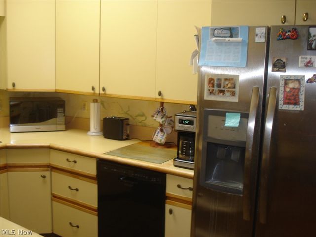 7342 Hopkins Road, Mentor, OH 44060