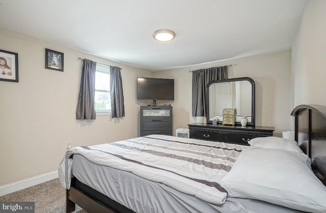 133 DOBBS AVE, Bellmawr, NJ 08031