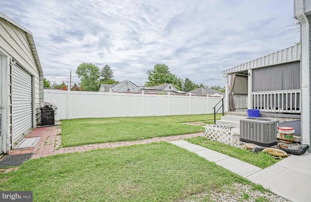 133 DOBBS AVE, Bellmawr, NJ 08031
