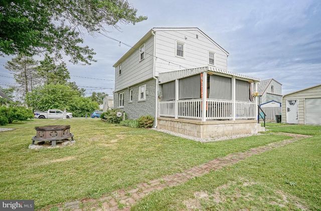 133 DOBBS AVE, Bellmawr, NJ 08031