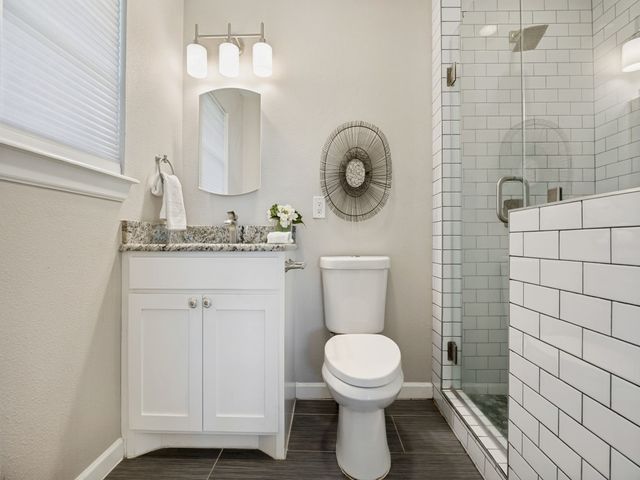 10904 Wyatt Street, Dallas, TX 75218