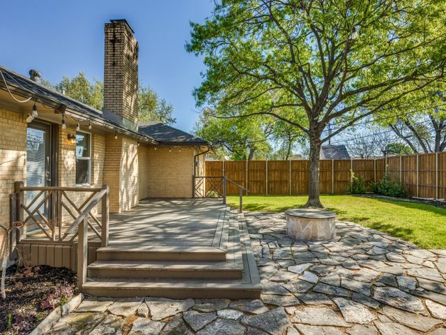 10904 Wyatt Street, Dallas, TX 75218