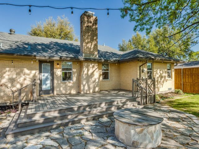 10904 Wyatt Street, Dallas, TX 75218