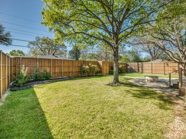 10904 Wyatt Street, Dallas, TX 75218