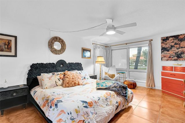 910 PINELLAS BAYWAY S 107, Tierra Verde, FL 33715