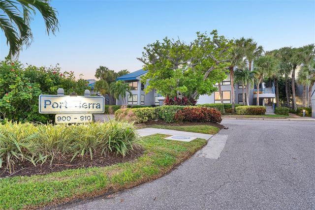 910 PINELLAS BAYWAY S 107, Tierra Verde, FL 33715