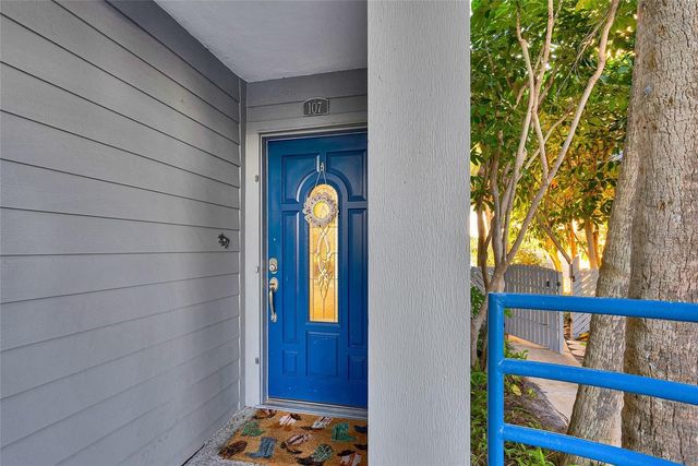 910 PINELLAS BAYWAY S 107, Tierra Verde, FL 33715