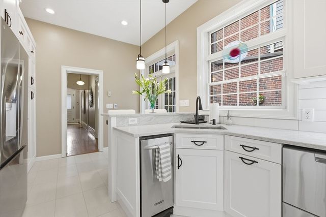 419 Main Street, Boston, MA 02129