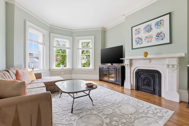419 Main Street, Boston, MA 02129