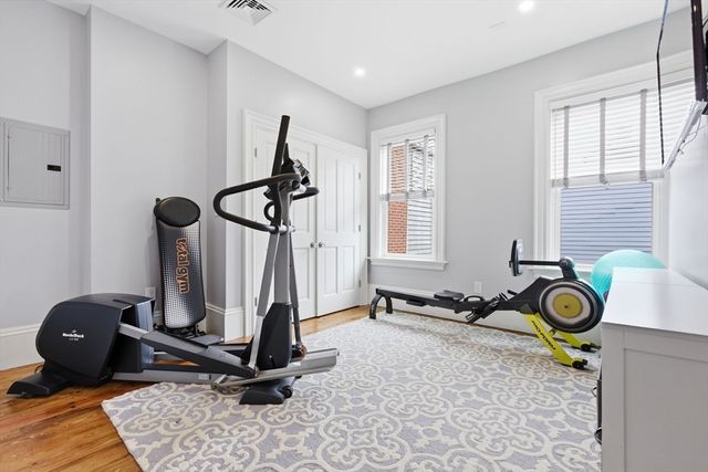 419 Main Street, Boston, MA 02129