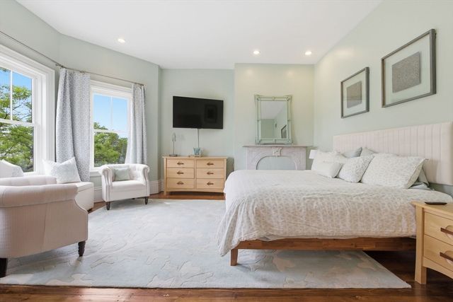 419 Main Street, Boston, MA 02129