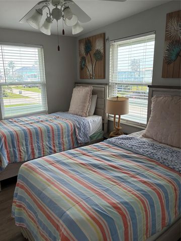 4214 Liberty Drive, Galveston, TX 77554