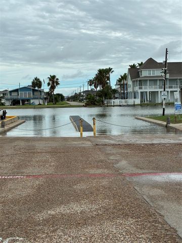4214 Liberty Drive, Galveston, TX 77554