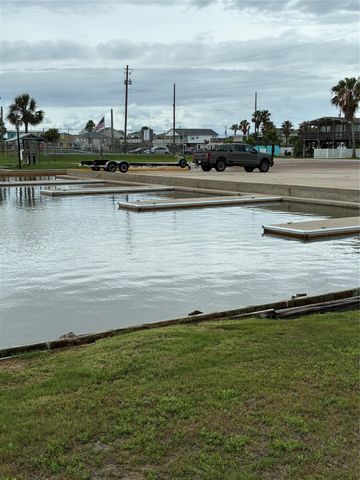 4214 Liberty Drive, Galveston, TX 77554