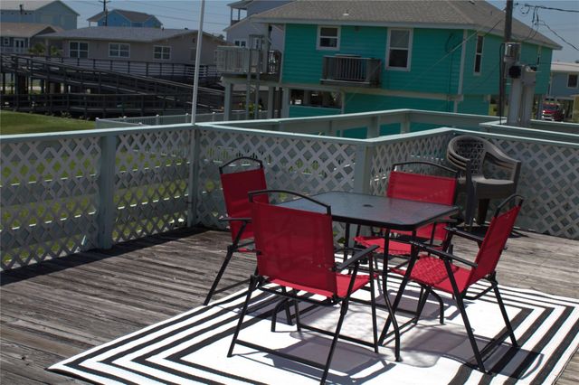 4214 Liberty Drive, Galveston, TX 77554