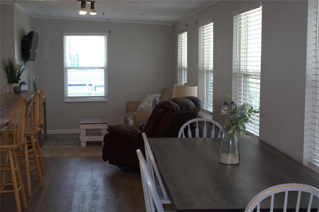 4214 Liberty Drive, Galveston, TX 77554