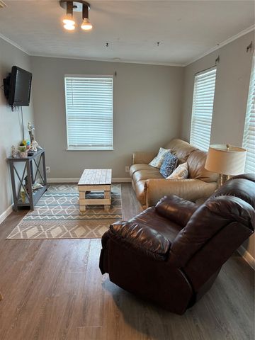 4214 Liberty Drive, Galveston, TX 77554