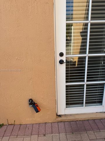 14733 SW 11th St 14733, Pembroke Pines, FL 33027