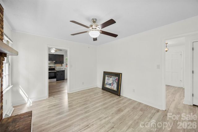 425 Whitethorn Drive, Gastonia, NC 28054