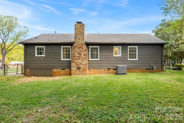 425 Whitethorn Drive, Gastonia, NC 28054