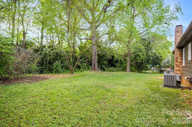 425 Whitethorn Drive, Gastonia, NC 28054