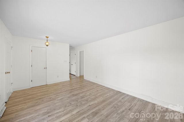 425 Whitethorn Drive, Gastonia, NC 28054