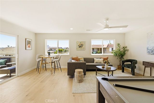 3790 Goldenrod St, Seal Beach, CA 90740