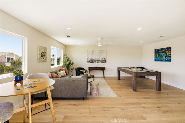 3790 Goldenrod St, Seal Beach, CA 90740
