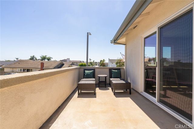 3790 Goldenrod St, Seal Beach, CA 90740