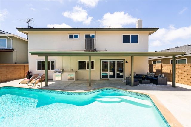3790 Goldenrod St, Seal Beach, CA 90740