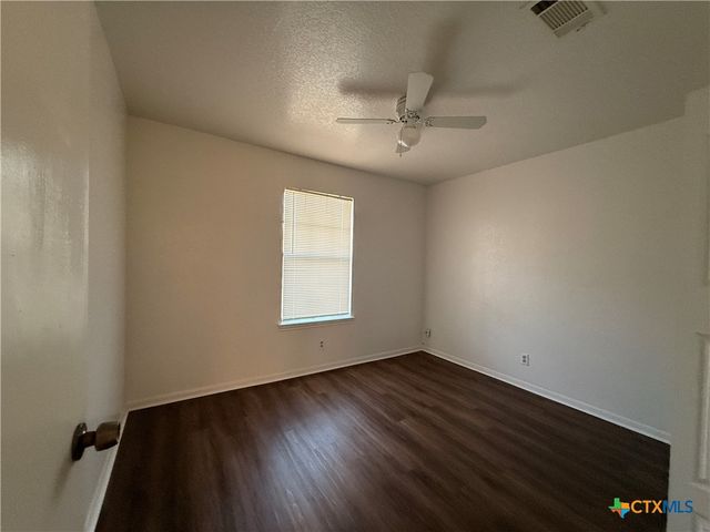 4800 Cedarhill Circle A, Killeen, TX 76543