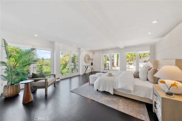 9653 Oak Pass, Beverly Hills, CA 90210
