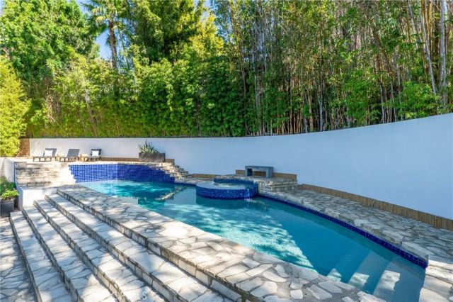 9653 Oak Pass, Beverly Hills, CA 90210