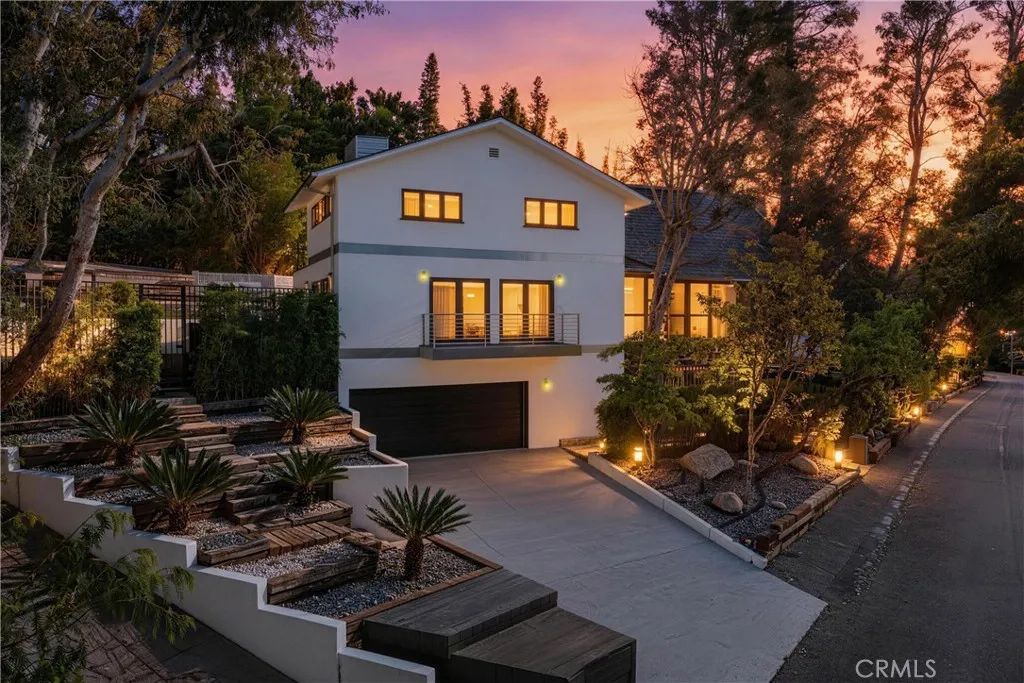 9653 Oak Pass, Beverly Hills, CA 90210