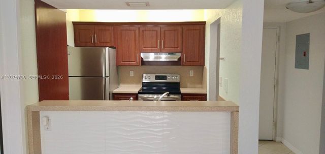 6955 NW 186th St F310, Hialeah, FL 33015