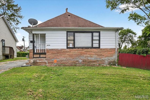 6534 Whitney Avenue, St Louis, MO 63133