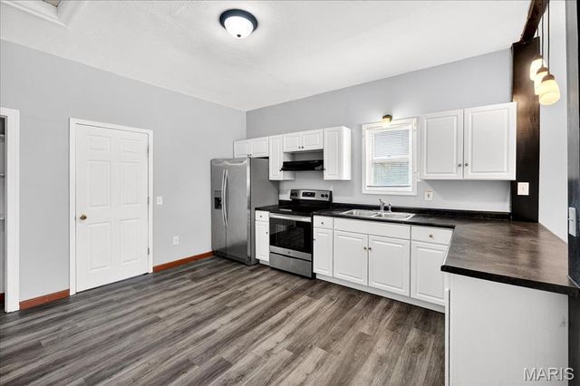 6534 Whitney Avenue, St Louis, MO 63133