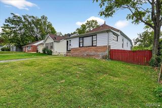 6534 Whitney Avenue, St Louis, MO 63133