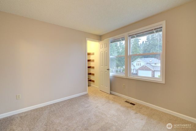 16611 NE 48th Court, Redmond, WA 98052