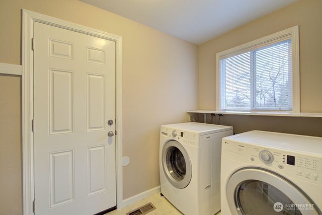 16611 NE 48th Court, Redmond, WA 98052