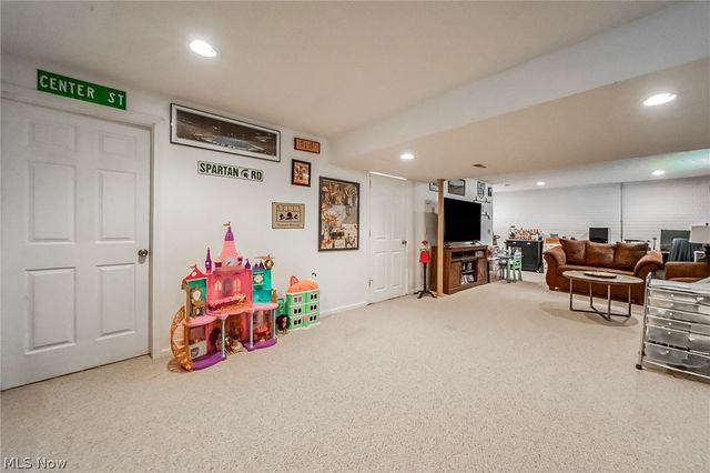 35350 Woodbine Street, North Ridgeville, OH 44039
