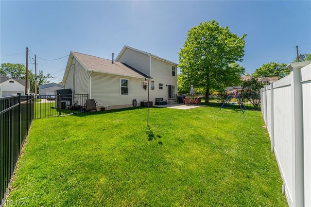 35350 Woodbine Street, North Ridgeville, OH 44039