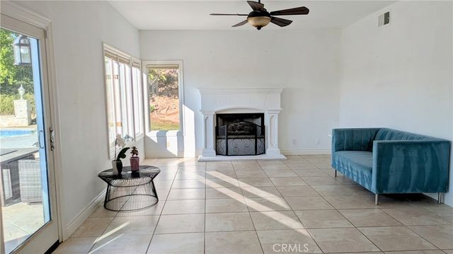 15435 Live Oak Springs Canyon, Canyon Country, CA 91387