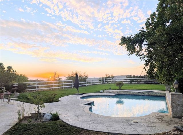 15435 Live Oak Springs Canyon, Canyon Country, CA 91387