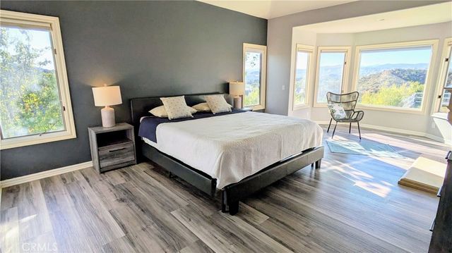 15435 Live Oak Springs Canyon, Canyon Country, CA 91387
